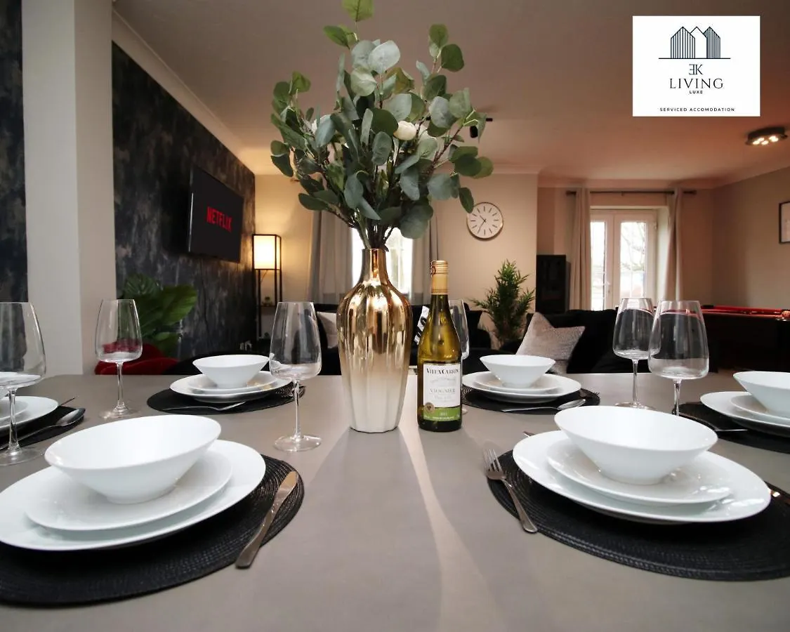 Ekliving Luxe: Bay View Duplex with Free Parking & Wi-Fi Apartment Cardiff