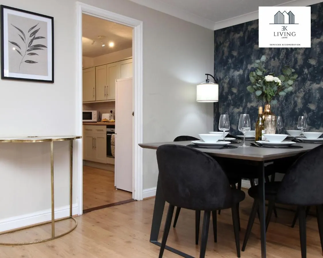 Ekliving Luxe: Bay View Duplex with Free Parking & Wi-Fi Apartment Cardiff