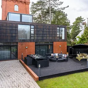 Villa Luxury Water Tower I Roof Bar I Cinema, Cardiff