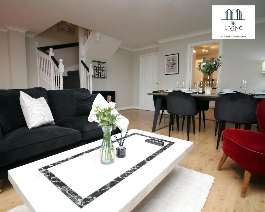 Ekliving Luxe: Bay View Duplex with Free Parking & Wi-Fi Apartment Cardiff