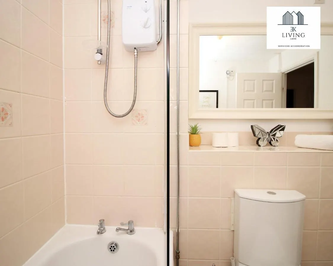 Ekliving Luxe: Bay View Duplex with Free Parking & Wi-Fi Apartment Cardiff