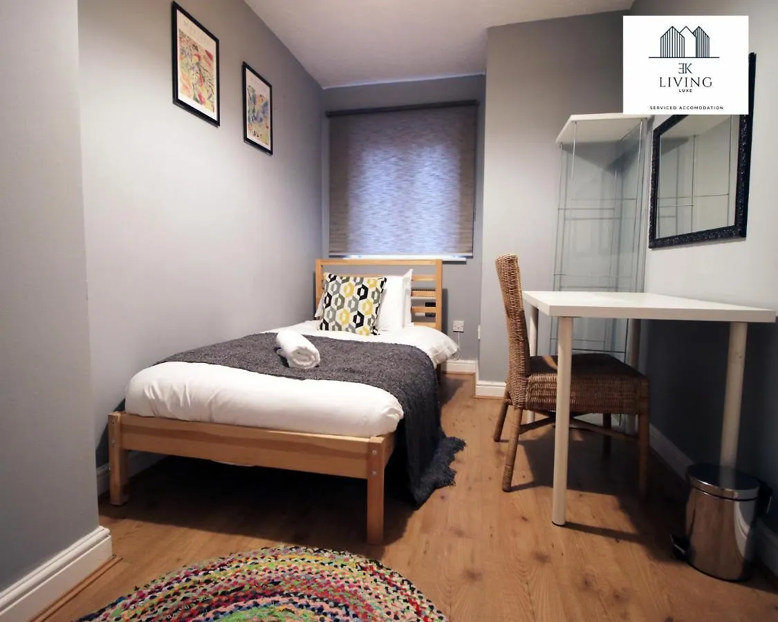 Spacious 3 Bedroom Duplex Apartment On Cardiff Bay - Free Parking & Wifi By Ekliving Luxe Short Lets & Serviced Accommodation Regno Unito