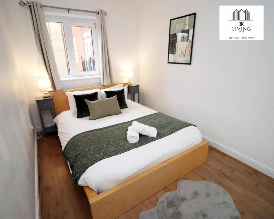Spacious 3 Bedroom Duplex Apartment On Cardiff Bay - Free Parking & Wifi By Ekliving Luxe Short Lets & Serviced Accommodation