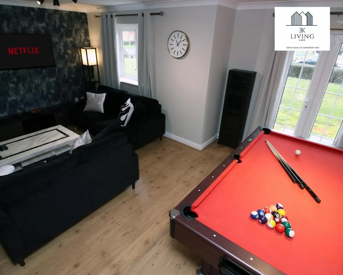 Spacious 3 Bedroom Duplex Apartment On Cardiff Bay - Free Parking & Wifi By Ekliving Luxe Short Lets & Serviced Accommodation